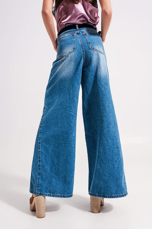 Wide Leg Jeans in Mid Wash Blue