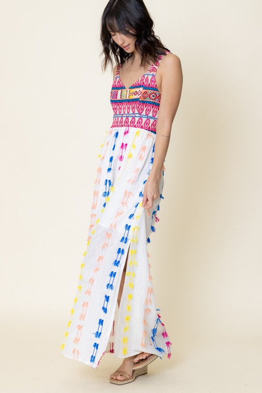 Embroidered Detailed Maxi