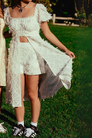 SHORT SLEEVE LACE LONG TOP & HIGH WAISTED SHORTS