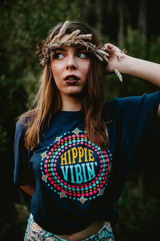 sovende strop Giraf HIPPIE VIBIN" Tie Dye T-Shirt – Hippie Vibe Tribe